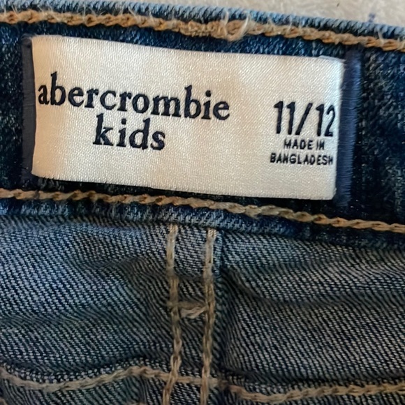 Abercrombie Girls Jean Skirt With Adjustable Waist Size 11/12 - Picture 4 of 4